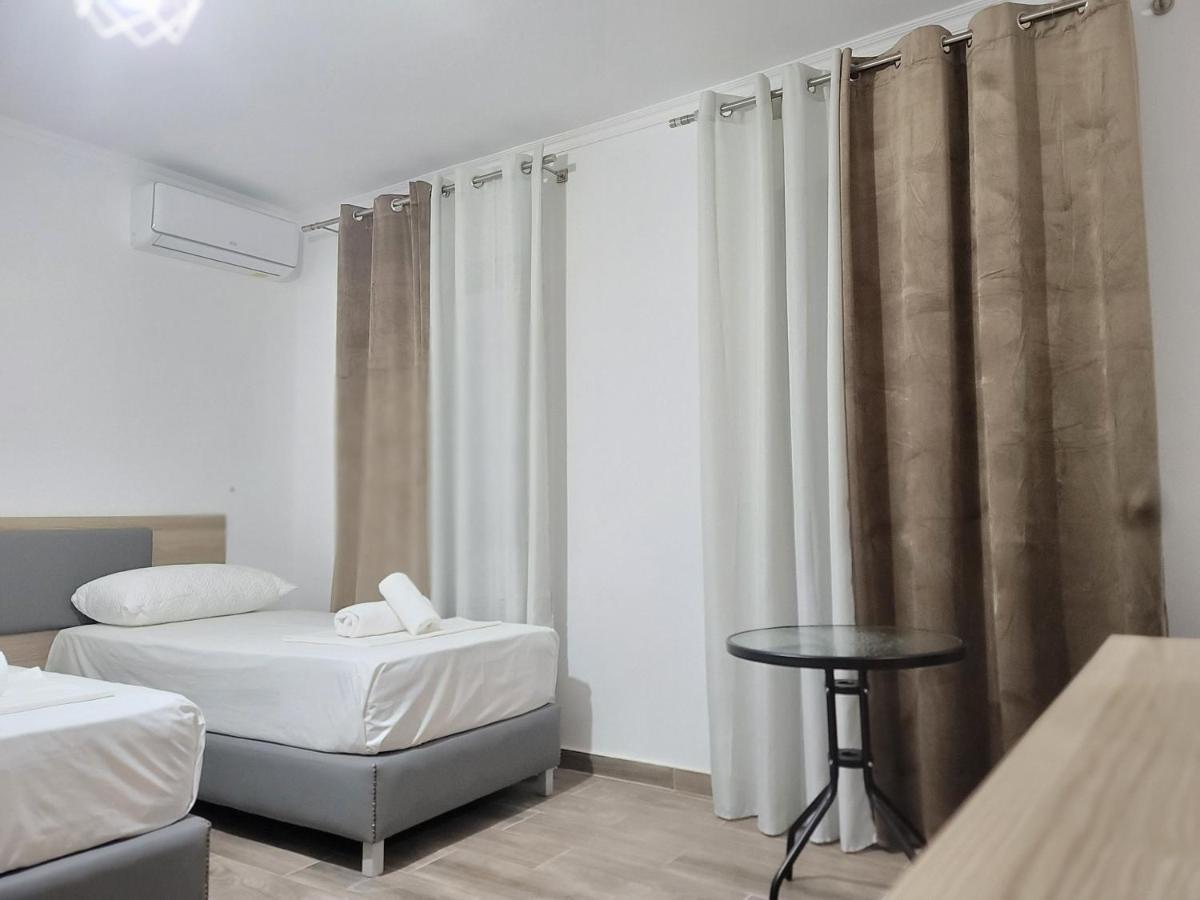 G&K Garden Hotel Berat Exterior foto